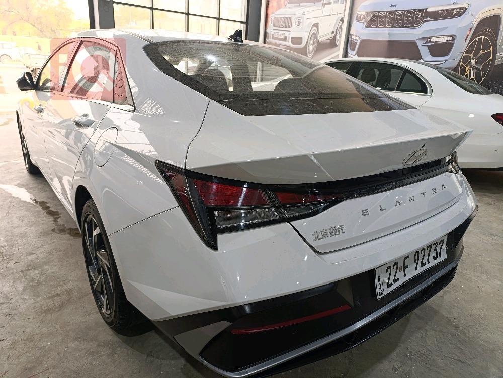 هیوندای ئەلەنترا